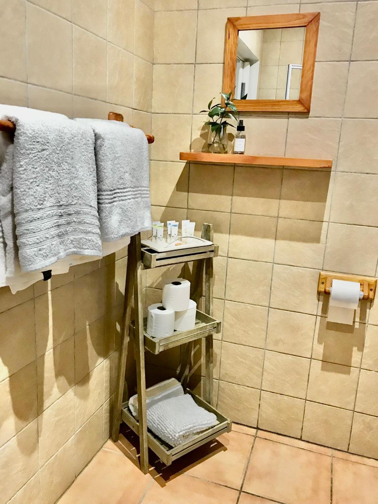 10Vdw Self Catering Apartments Дурбанвиль Экстерьер фото